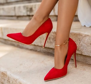 HIGH HEELS